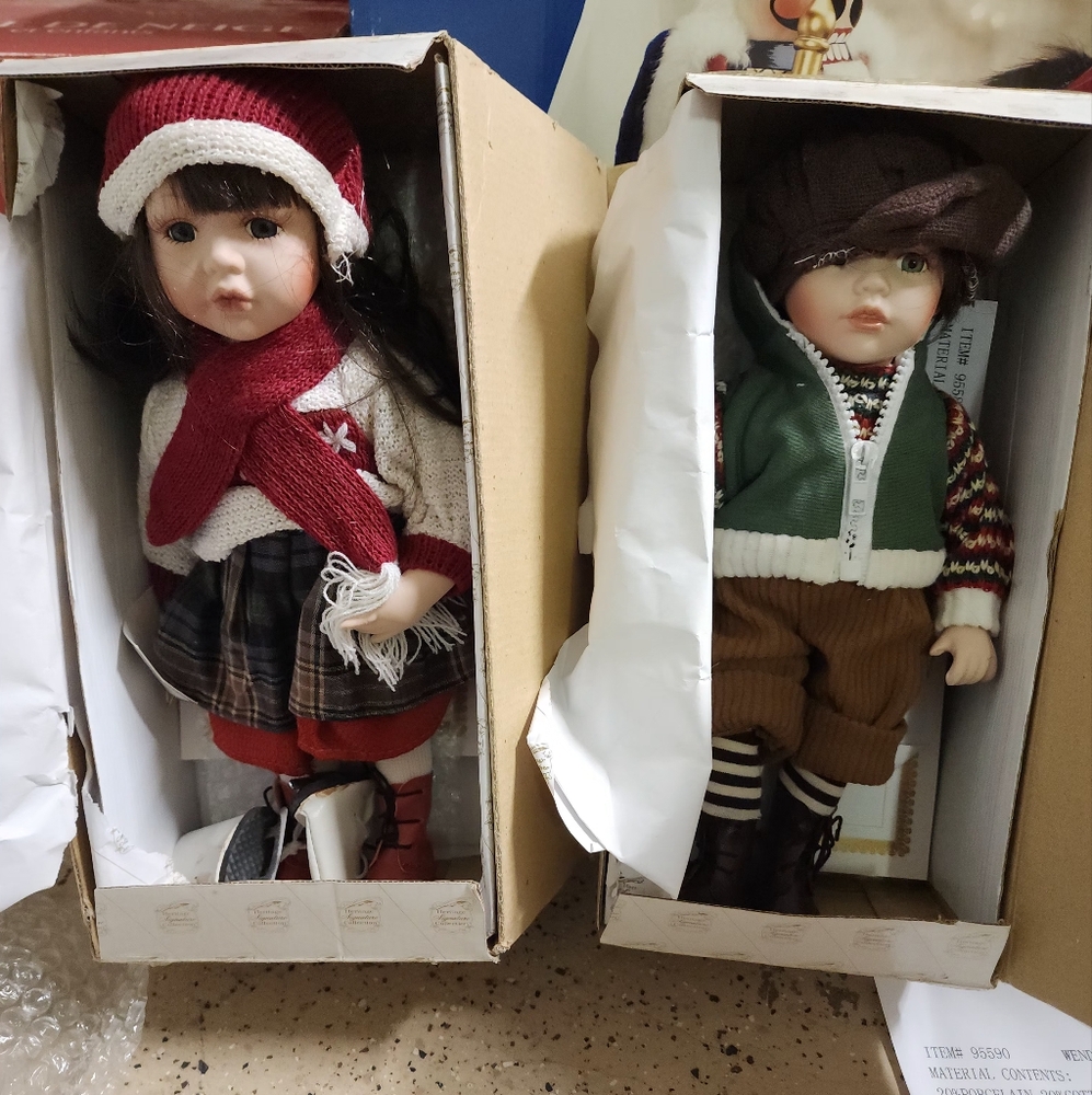 2 heritage signature collection dolls